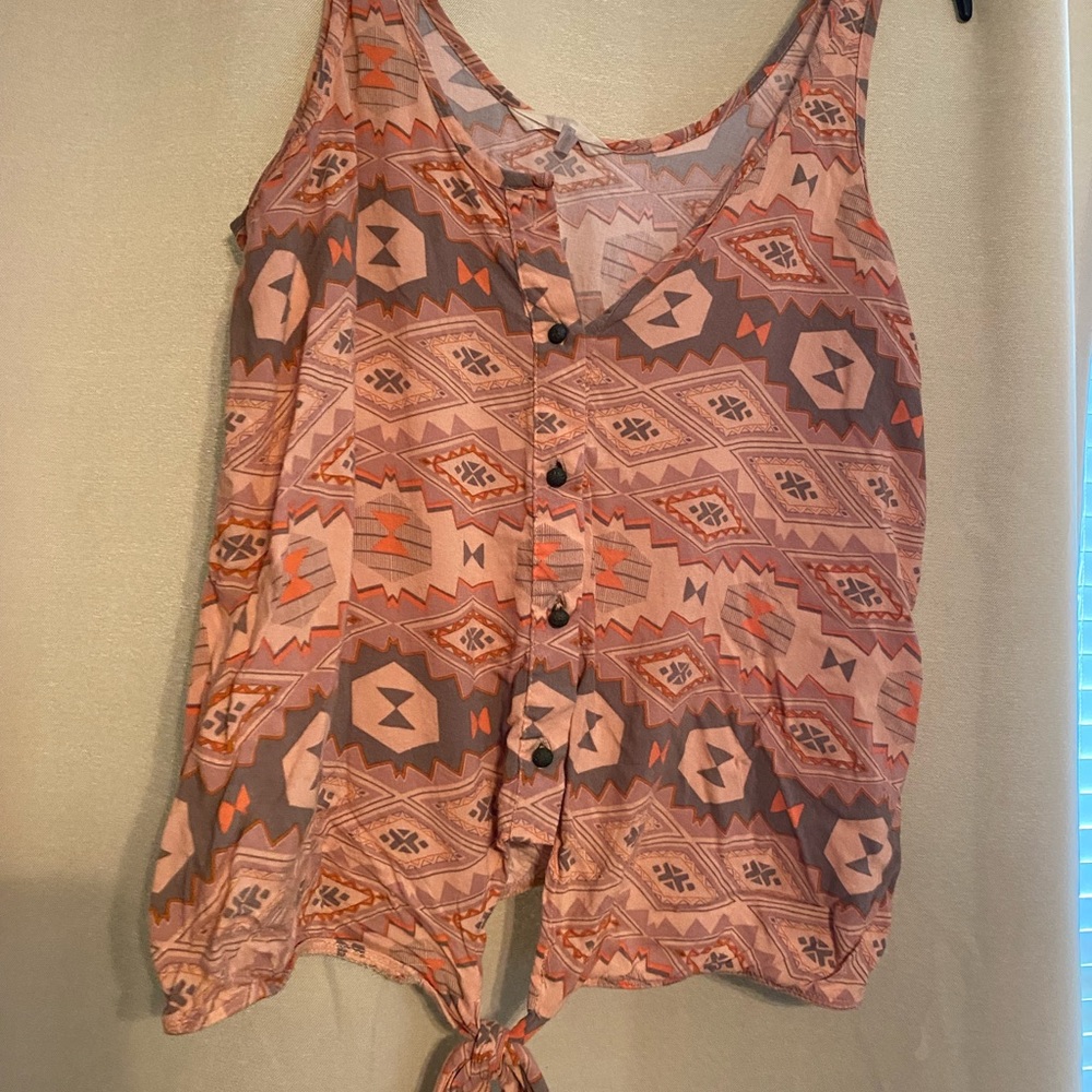 Aztec pattern tank!